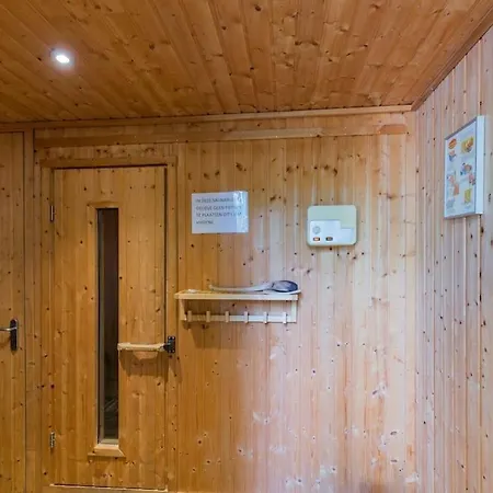 8 Pers Vakantiehuis Met Natuur- Sauna En Bubbelbad Diessen Exterior photo