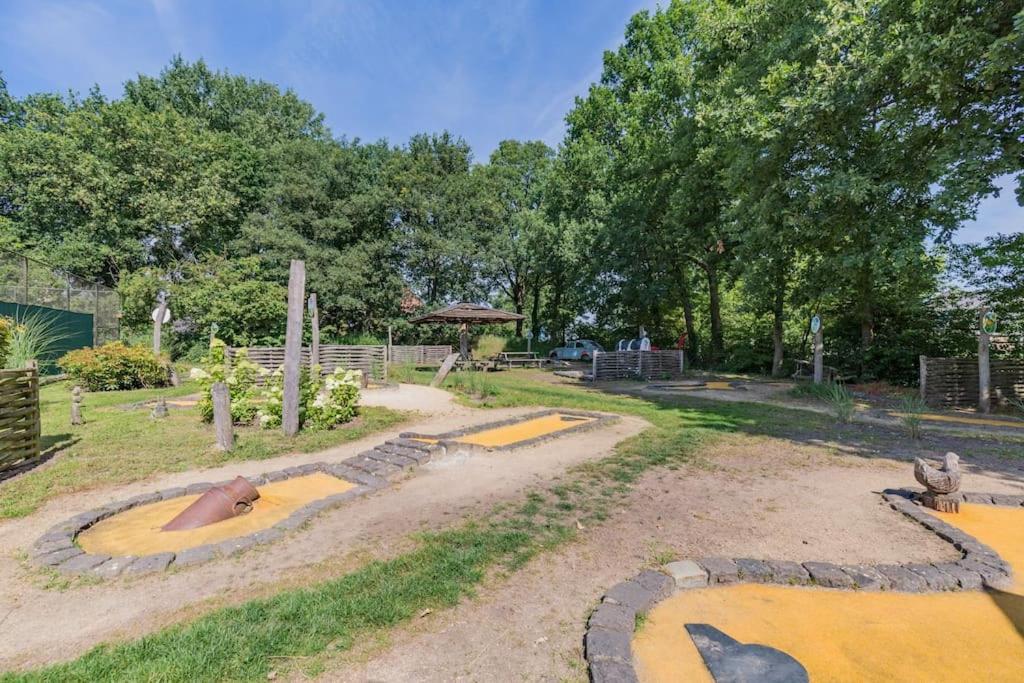 8 Pers Met Natuur- Sauna En Bubbelbad Holiday home *
