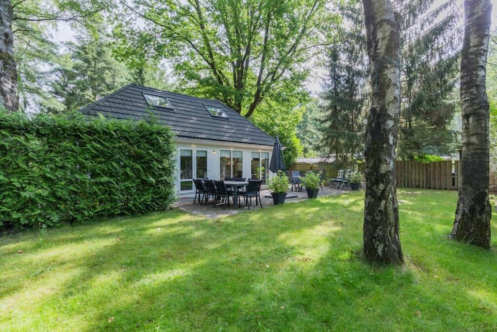 8 Pers Met Natuur- Sauna En Bubbelbad Holiday home Diessen