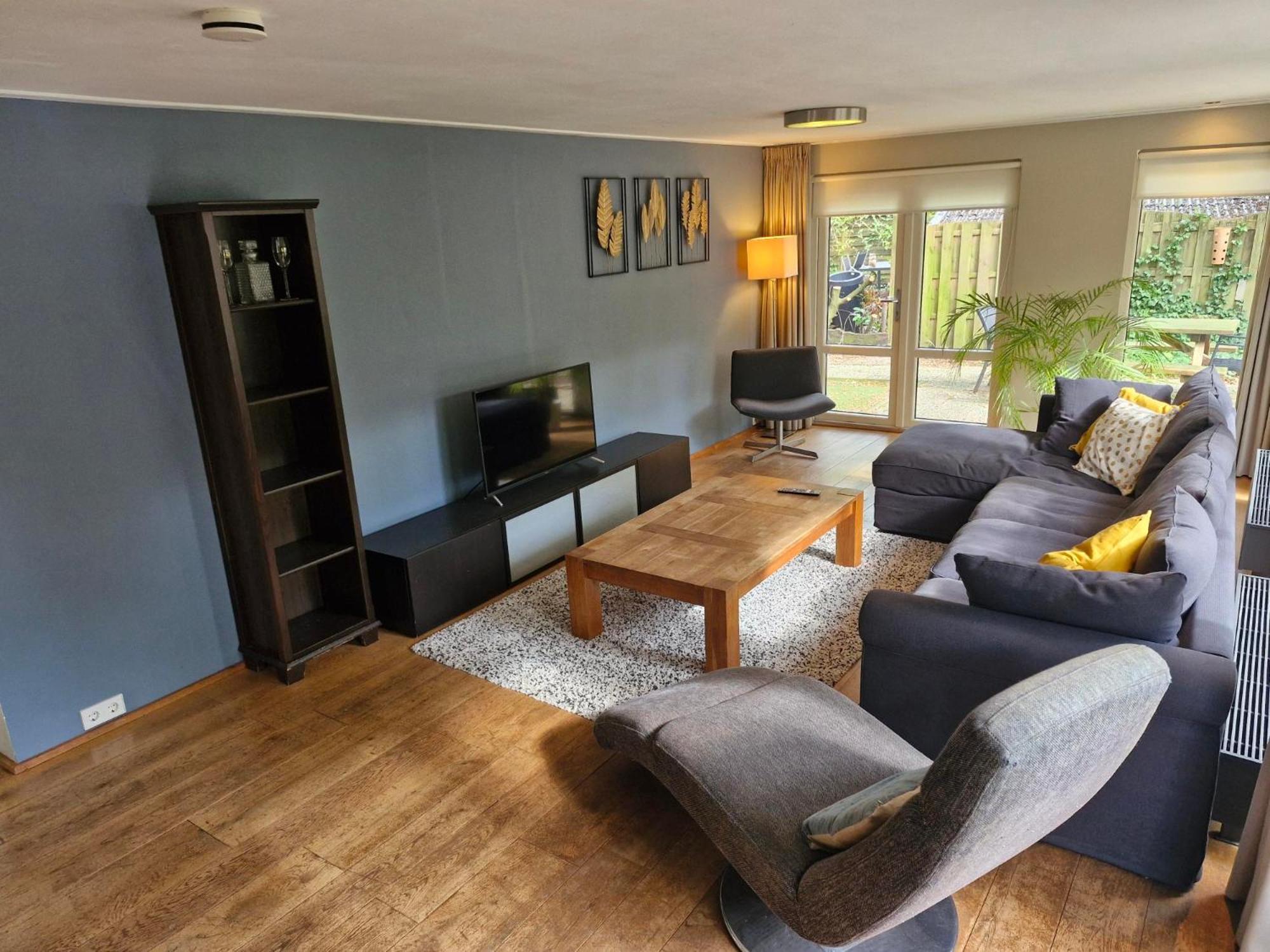 8 Pers Met Natuur- Sauna En Bubbelbad * Diessen
